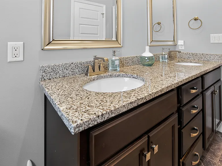 5522 Frontier Dr — Photo 46