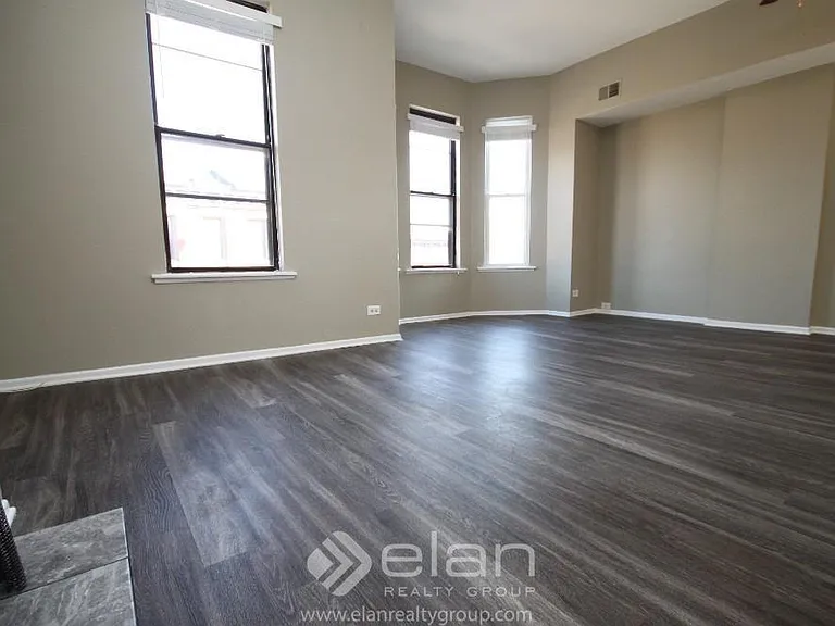 807 W Willow St #3C — Photo 7