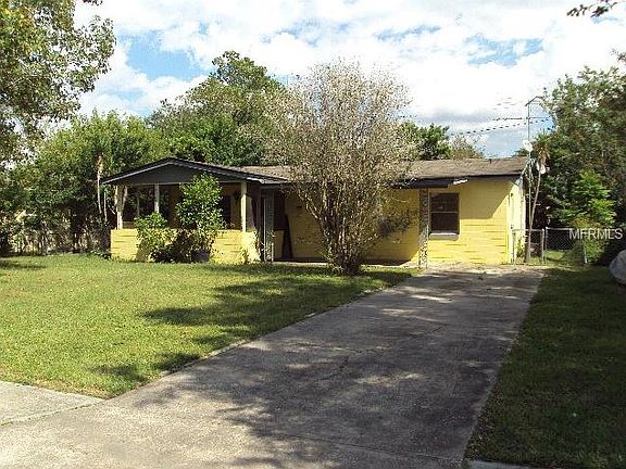2nd image of 7619 Ferrara Ave