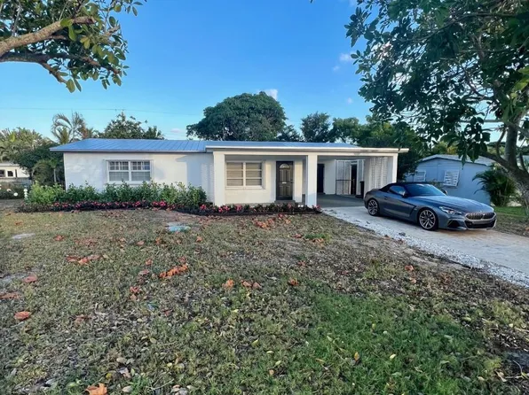 3663 NE Barbara Dr, Jensen Beach, FL 34957