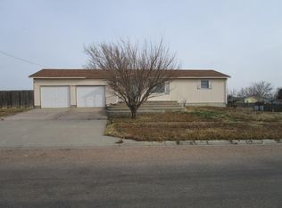2808 N 8th St, Garden City, KS 67846