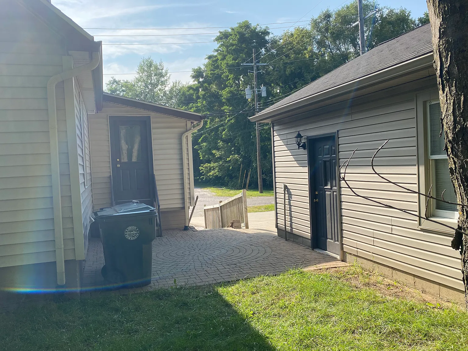 4 bed, 1492 sqft, $2,200 — Photo 3