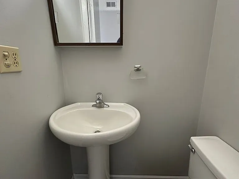 1041 Kendrick Creek Rd — Photo 6