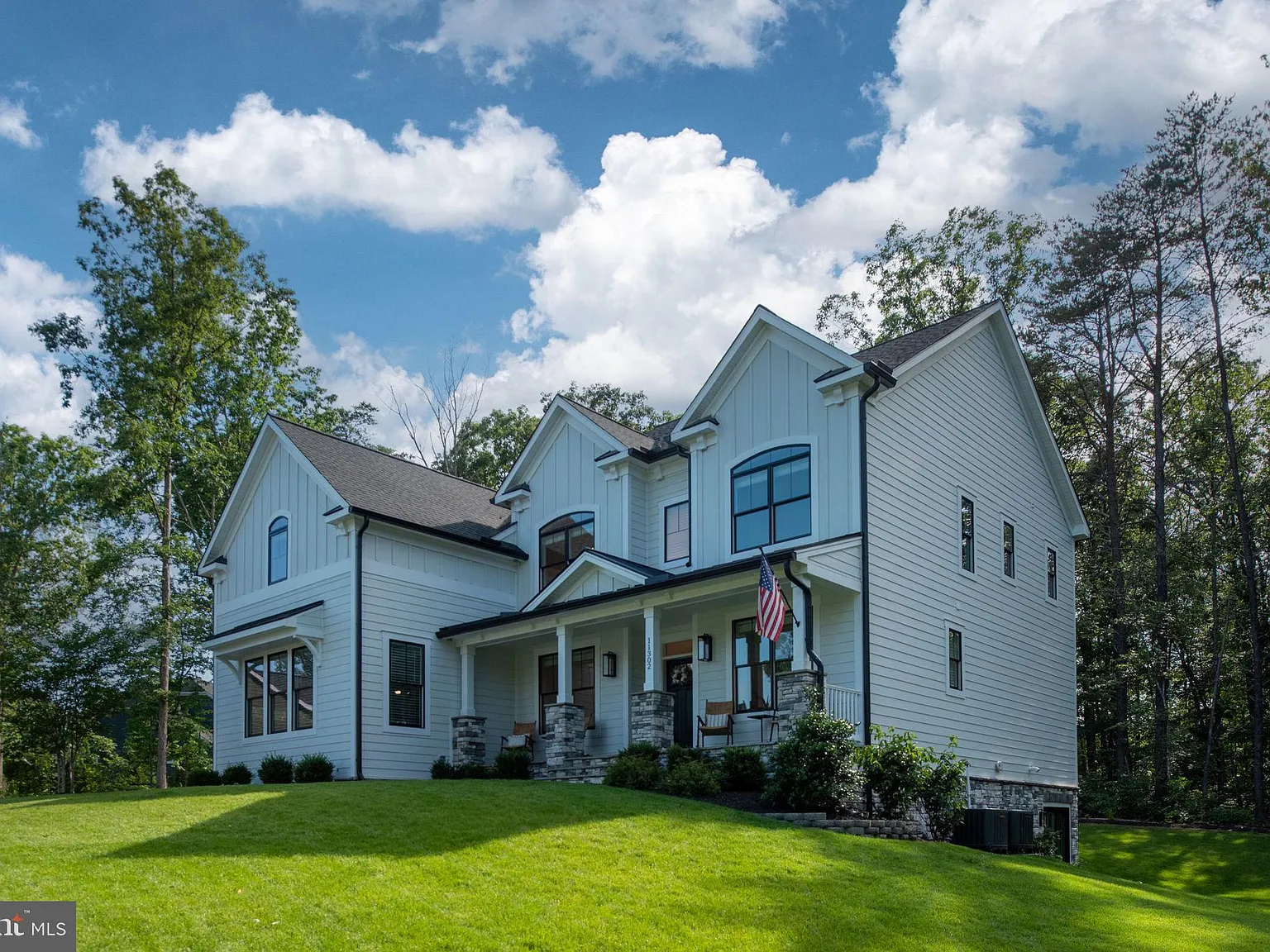 5 bed, 4.5 bath, 3484 sqft, $4,800 — Photo 3