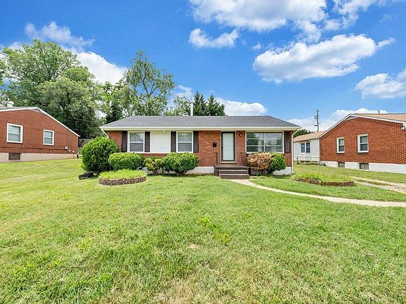 3rd image of 3052 Ferncliff Ave NW