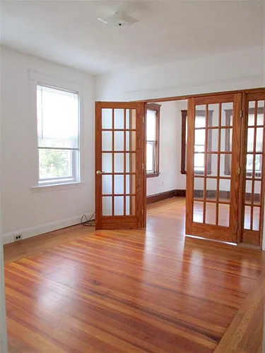 17 Montgomery St #2 Photo 1