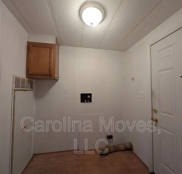 220 Farrs Rd — Photo 7