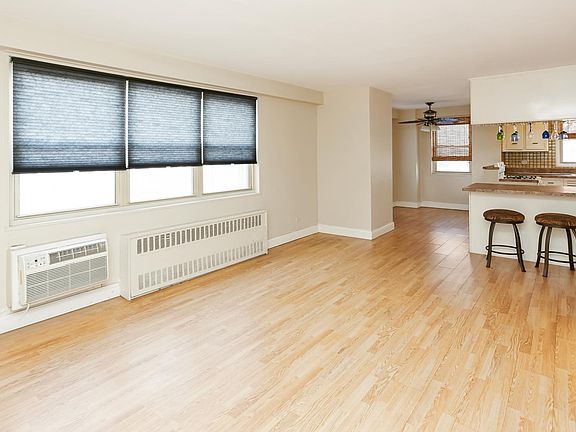 5th image of 2475 W 16th St APT 2C