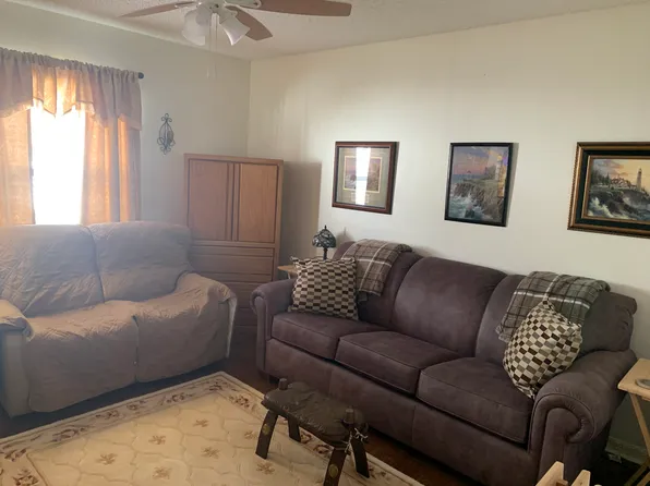 531 Cottage Park Ln, Leesburg, FL 34748
