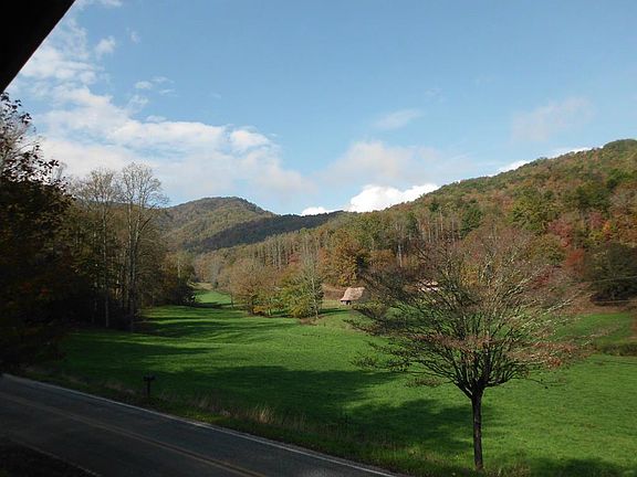 2nd image of 575 Licklog Rd