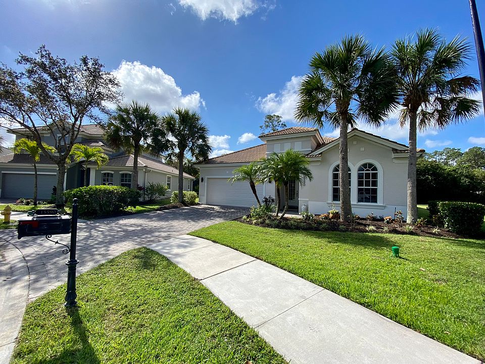 1st image of 15590 Vallecas Ln