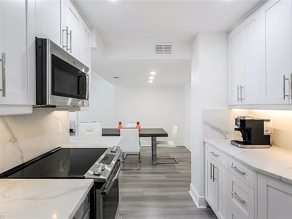 2nd image of 4005 Gulf Shore BLVD N #404