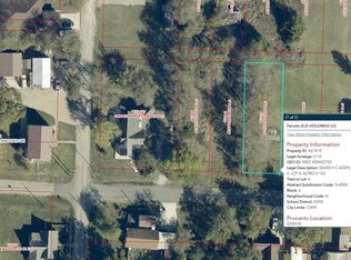 410 E Locust St, Whitewright, TX 75491