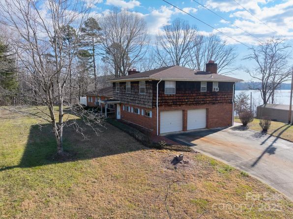 4186 Lake James Rd, Marion, NC 28752