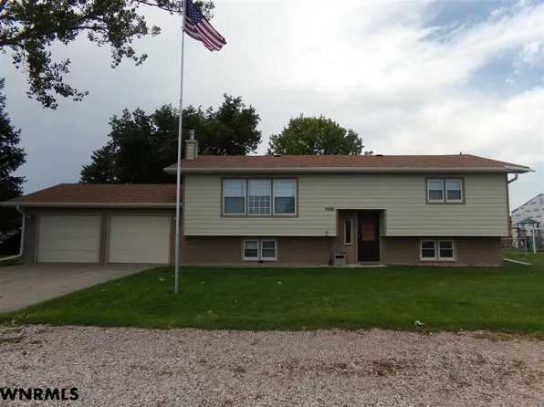 4402 Apple Ave, Scottsbluff, NE 69361