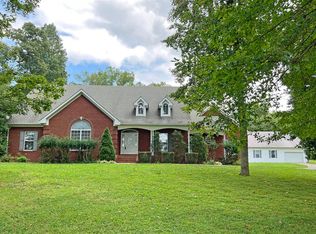 570 Barnhill Rd, Franklin, KY 42134