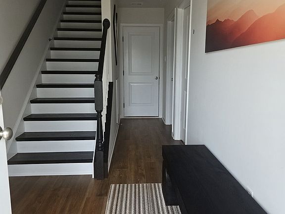 4th image of 432 Herringbone Way