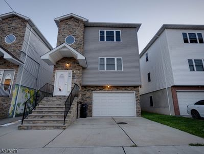 1068 E Grand St, Elizabeth, NJ, 07201