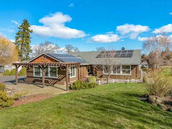 (undisclosed Address), Hood River, OR 97031