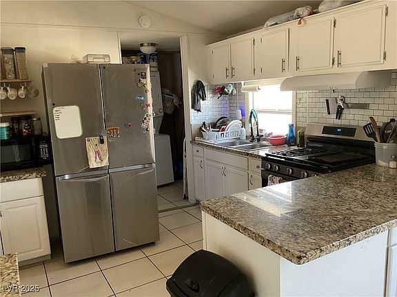 5th image of 3505 Cactus Springs Dr