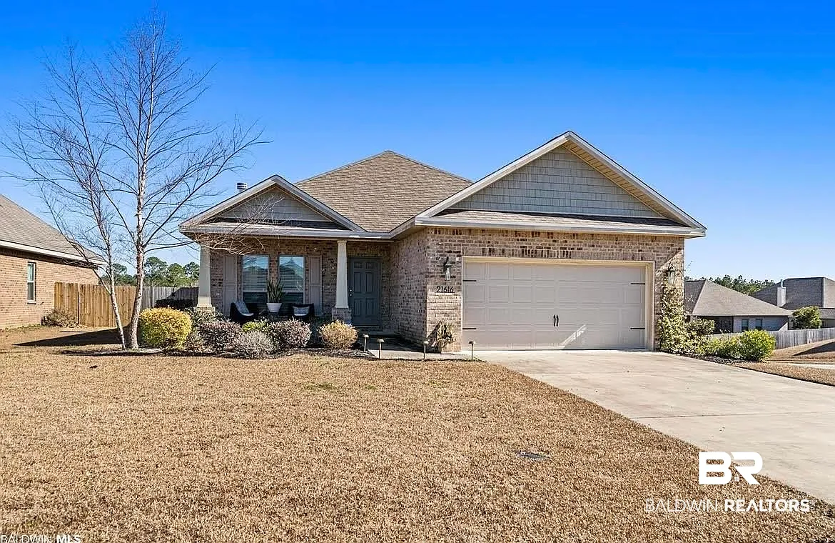 4 bed, 2.0 bath, 1909 sqft, $2,550 — Photo 1