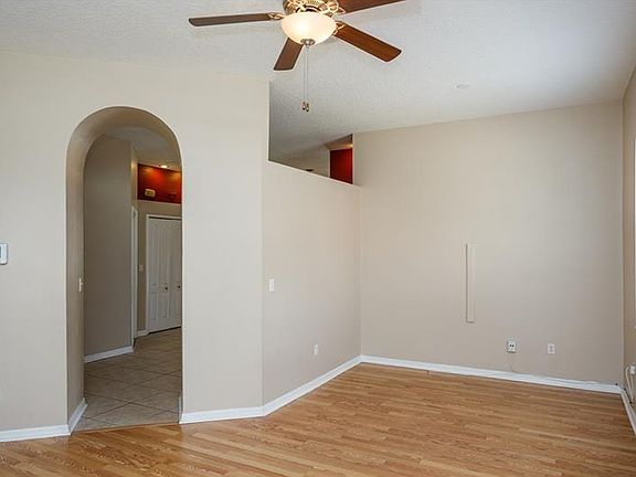 5th image of 12723 Woodbury Oaks Dr