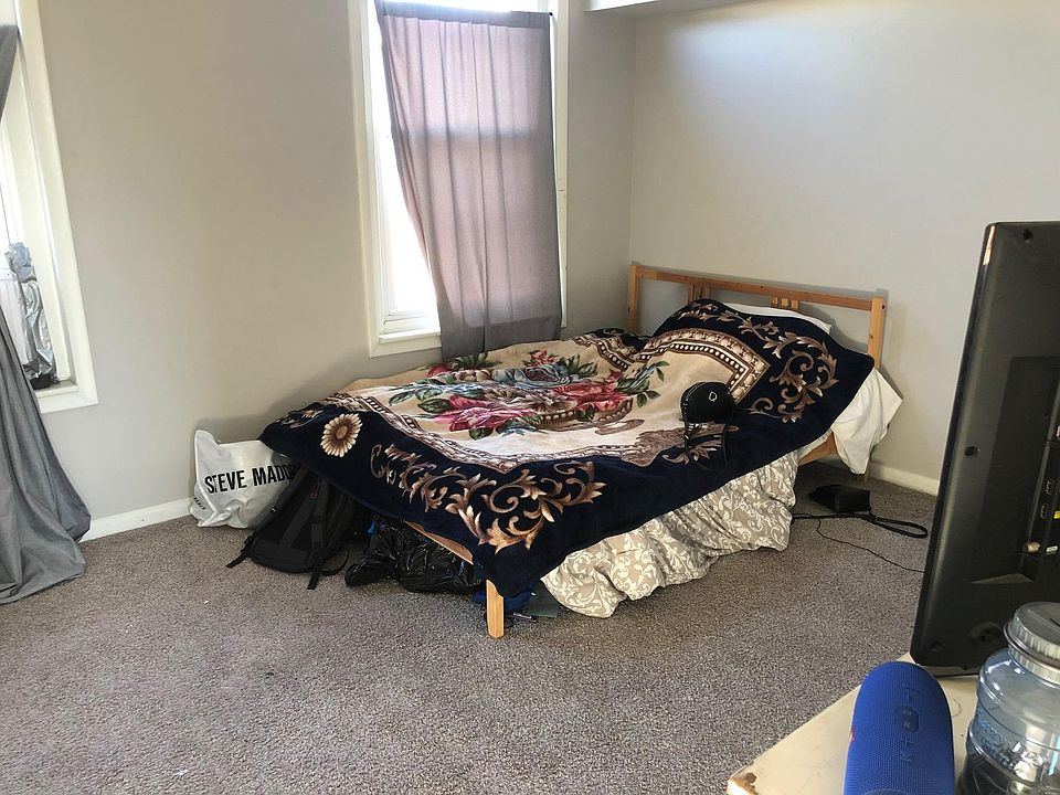 1st image of 1422 N 4th St #3
