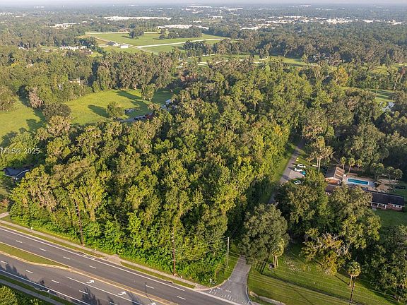 3rd image of SW 42nd St