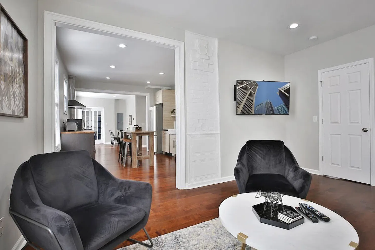4 bed, 3.0 bath, $3,504 — Photo 1