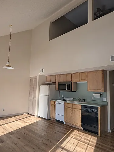 540 Abby Ln #8 Photo 1