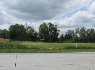 Vista Way #2, York, NE 68467