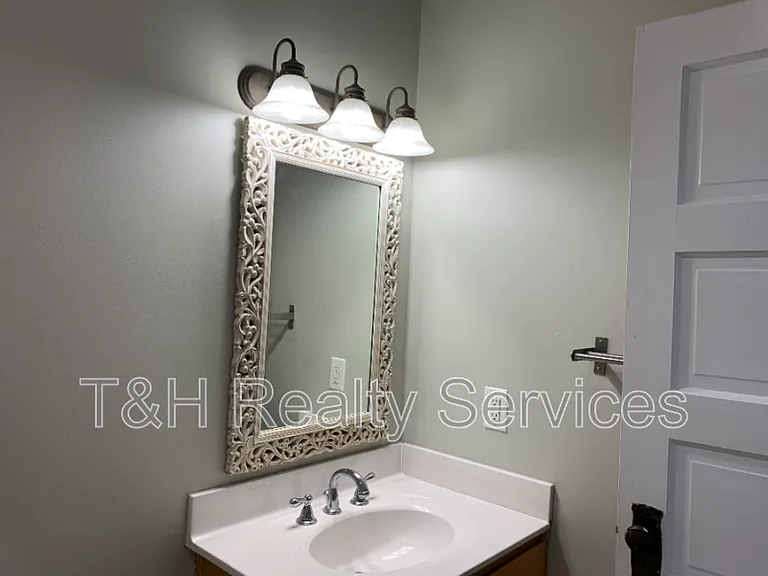 4842 N College Ave #4846 — Photo 36