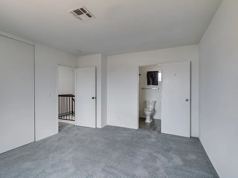 4335 Galore Ave — Photo 33
