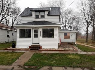 206 S State St, Franklin Grove, IL 61031