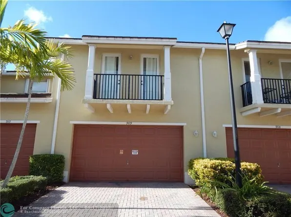 4720 Mimosa Pl Unit 909, Coconut Creek, FL 33073