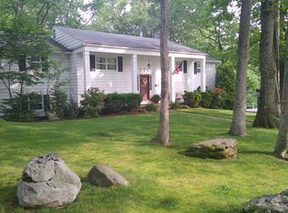 45 Brook Ln, Mountain Top, PA 18707