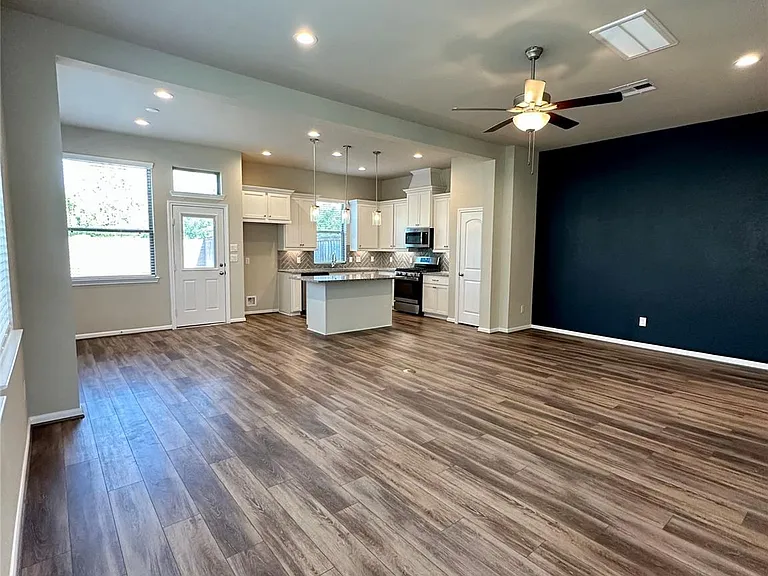 16215 Northern Cardinal Ln — Photo 4