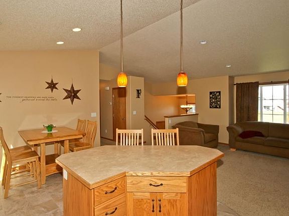 5th image of 4801 Lavonne Ct S