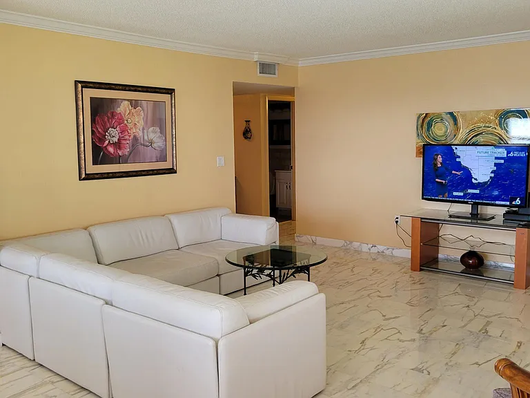 3400 Galt Ocean Dr #301 — Photo 4