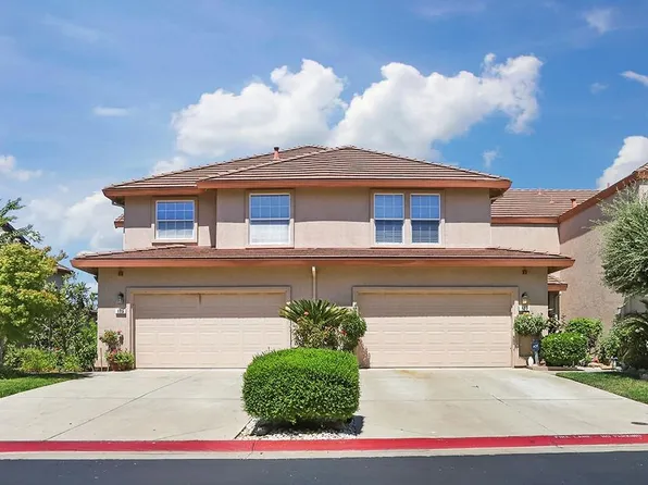 827 Polar Bear Cir, Galt, CA 95632
