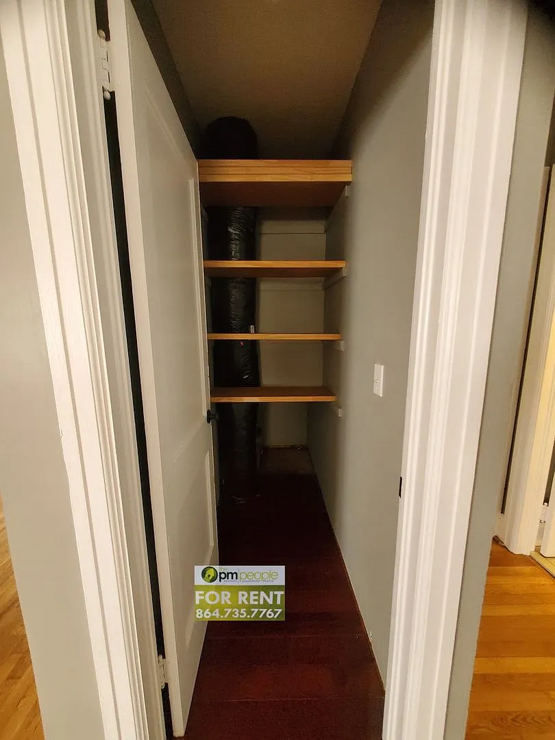 Beautiful 3/2.5 Home on Wooded Lot — Photo 2