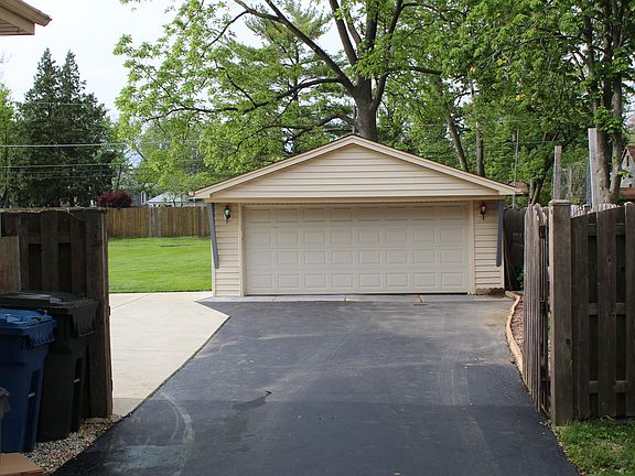 2nd image of 1674 Wicke Ave
