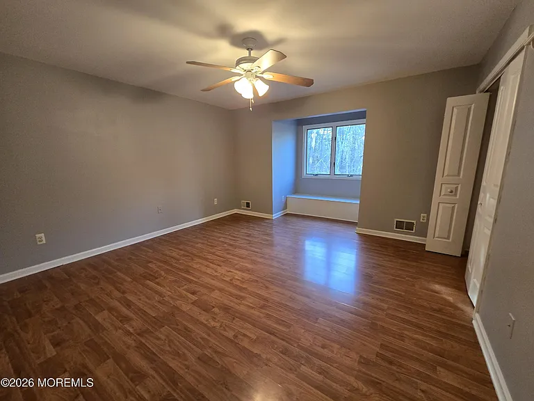 274 Easy St #RIGHT — Photo 13