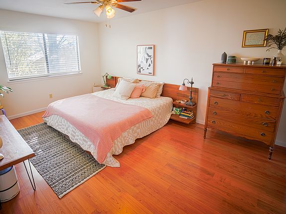 2nd image of 11617 Fruitwood Pl