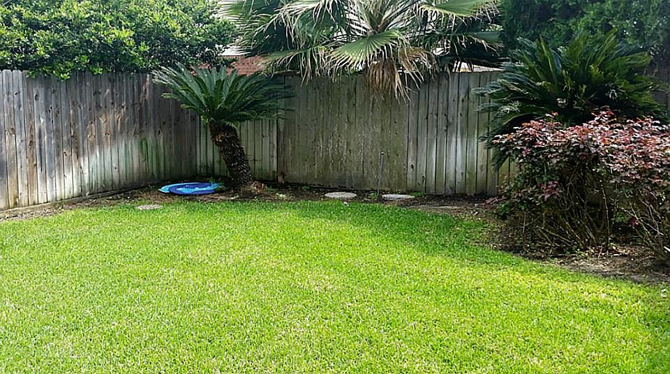 1st image of 6255 Newbury Dr