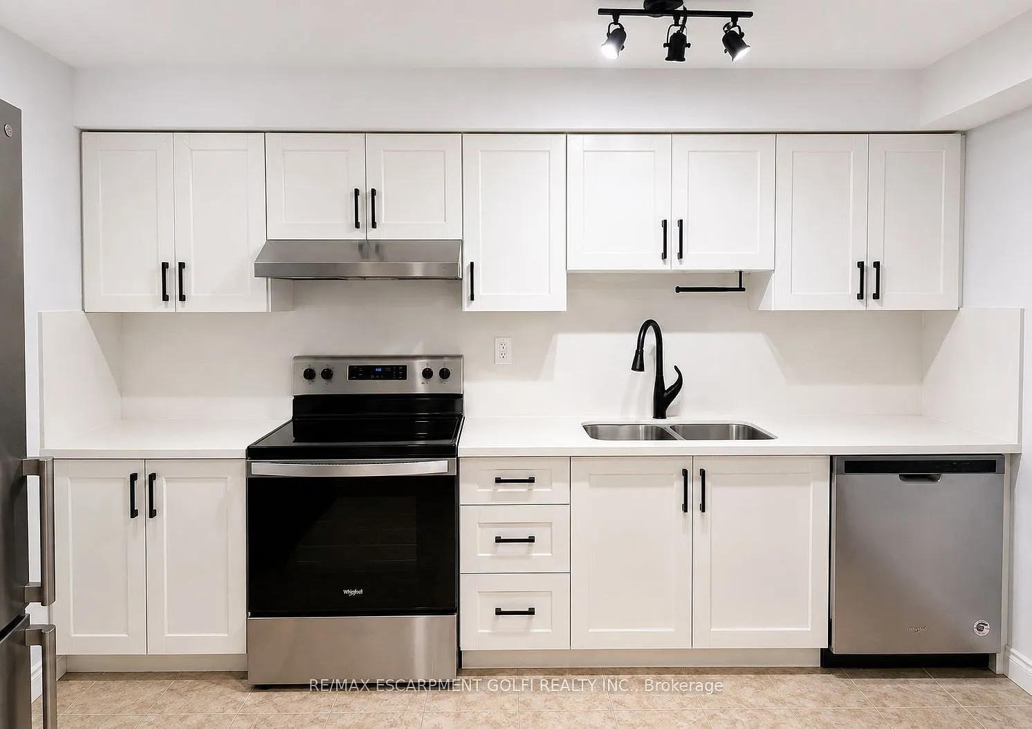 1 bed, $2,000 — Photo 4