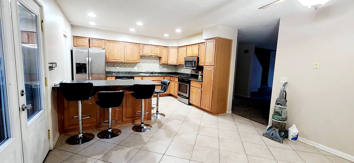 Building Photo - 433 Verde Dr
