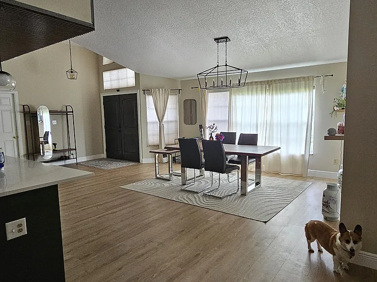 8201 Shay Lynn Ct — Photo 6