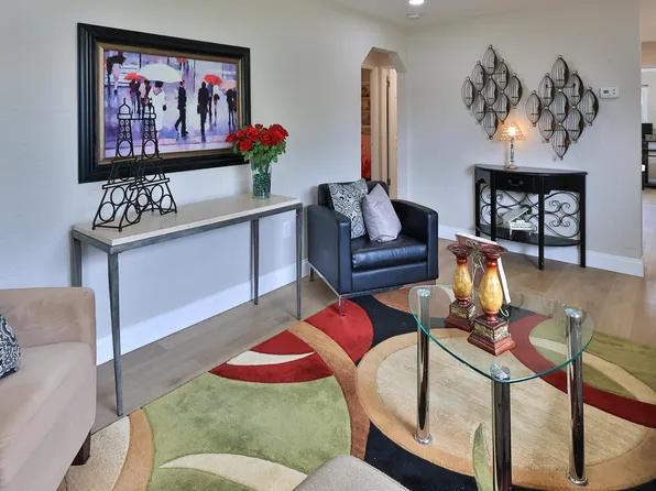 2524 Anastasia Dr, South Daytona, FL 32119