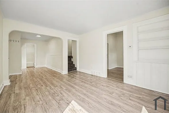2 bed, 800 sqft, $1,599 — Photo 4